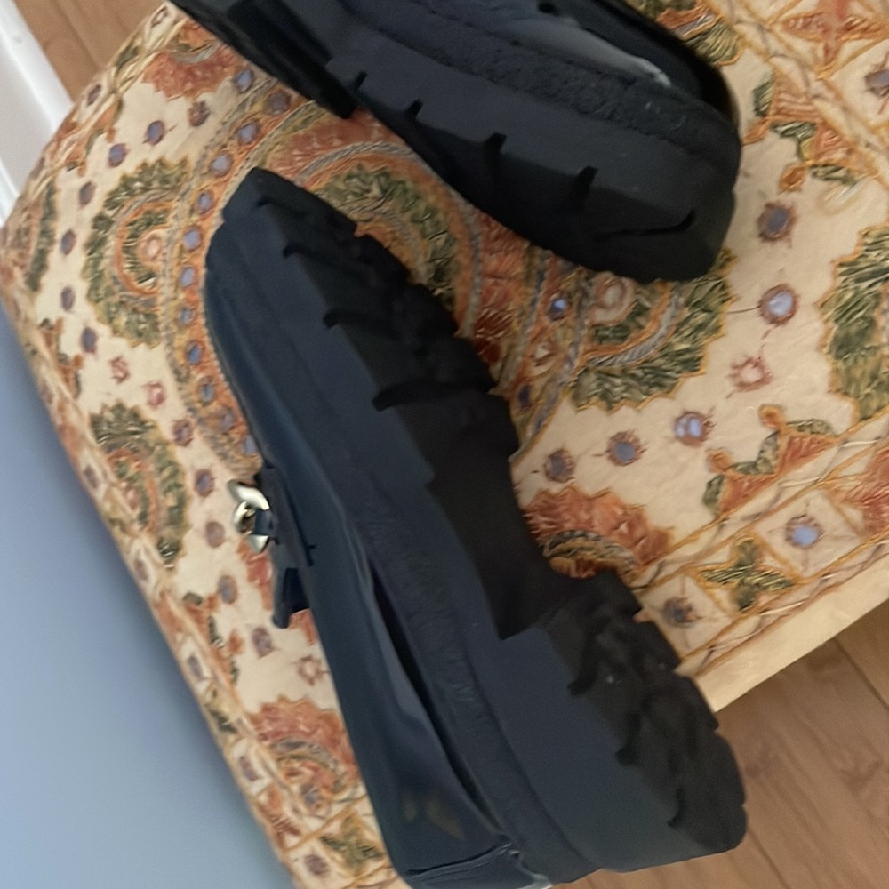 Shoes - Picture 2 of 2